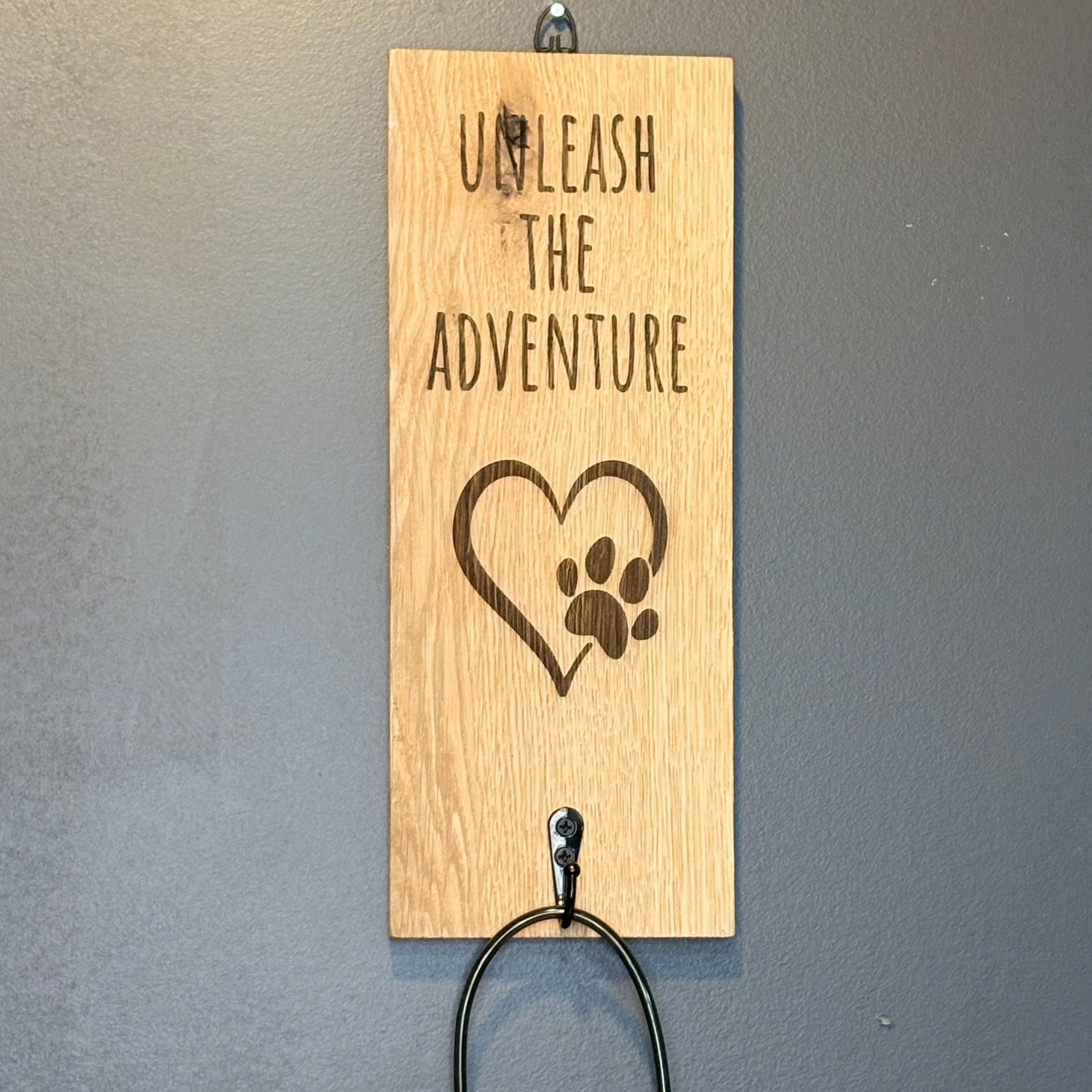 Wooden Dog Leash Holder – “Unleash the Adventure”