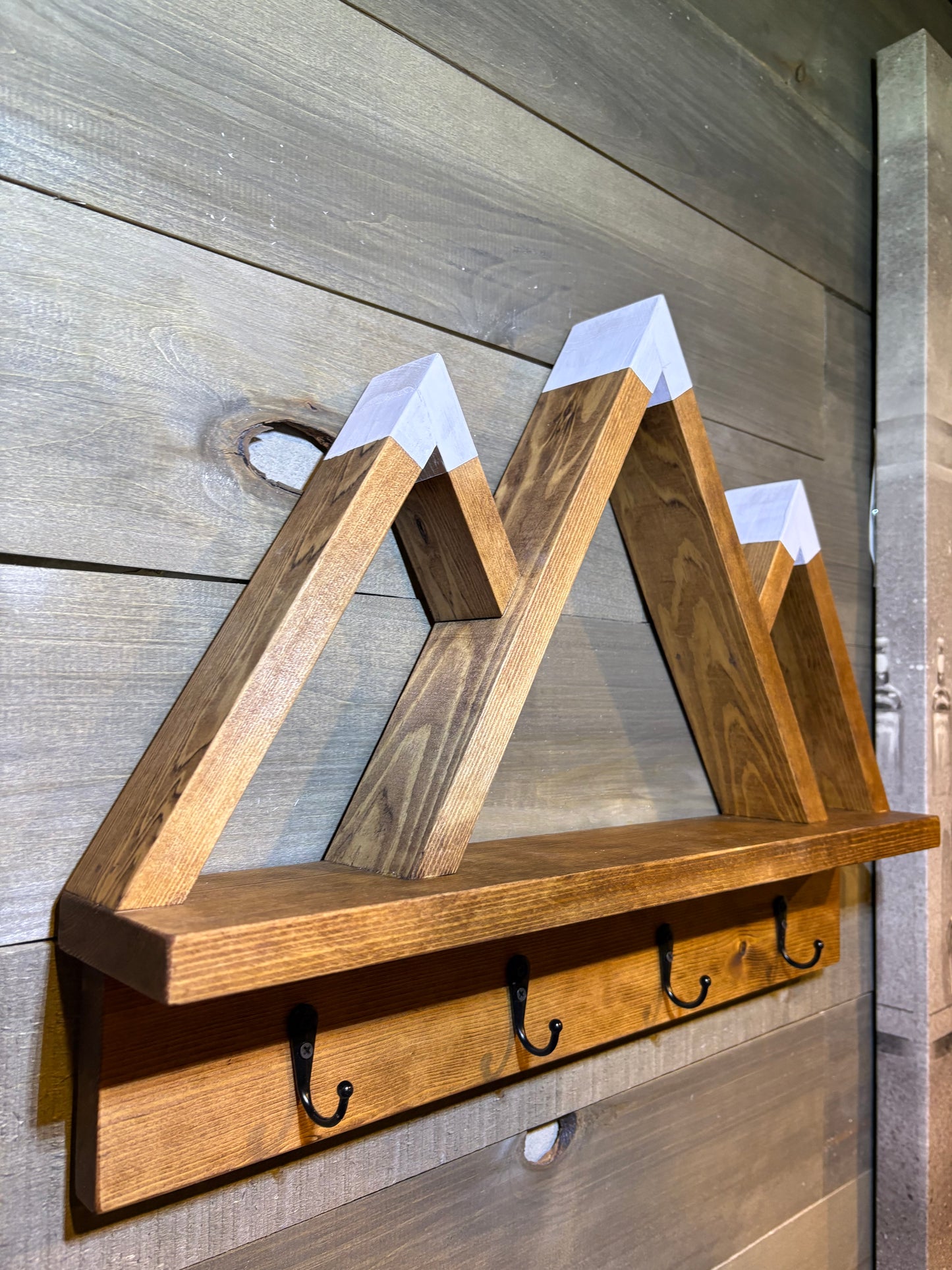 Mountain Key Holder Shelf – Rustic Wall Decor with Hooks